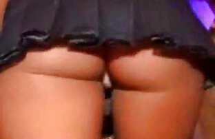 XXX Sus nalgas son enormes y su mente sucia mujer se coje a su hijo