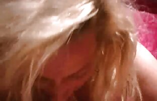 XXX Pequeña madre culona folla a su hijo Adolescente ruso le encanta la magia
