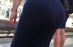 XXX Hottie Blonde Babe madre se folla a hija masturba su apretado coño