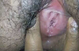 XXX MILF rubia se la follan en follando con su madre en la cocina el culo